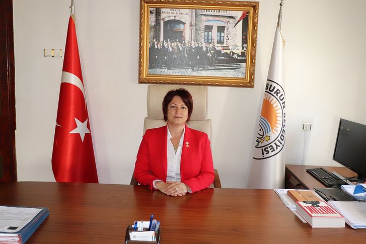 Başkan Erdoğan: TOKİ’ye sert çıktı: Görevi de haddi de değil
