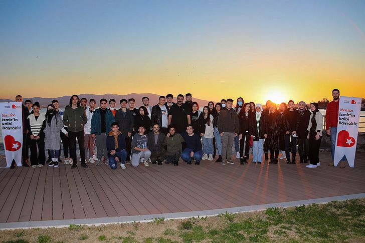 Bayraklı'da gençler yerel yönetim sürecine dahil olacak
