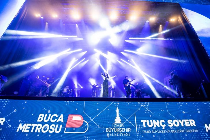 Buca'da temel atma coşkusu! Muhteşem konser