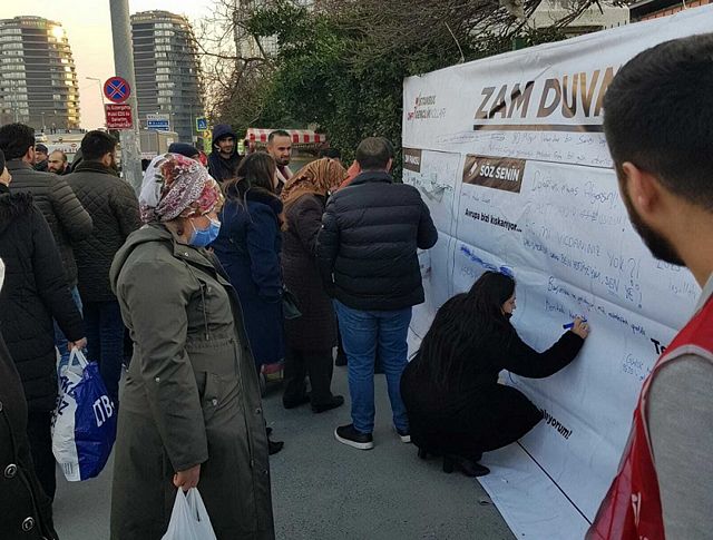 CHP Gençlik Kolları'ndan 81 ile ‘zam duvarı'