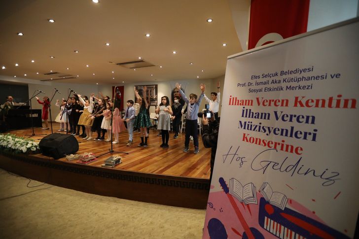 Efes Selçuklu çocuklardan ilham veren kente beste