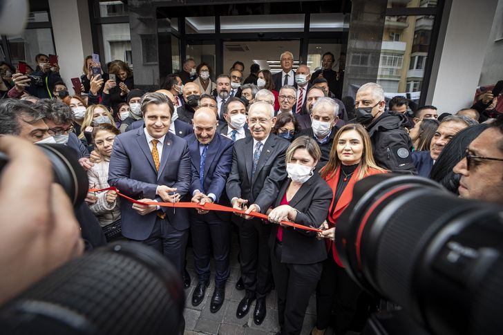 Kılıçdaroğlu, CHP İzmir il binasını açtı; Ne mesaj verdi?