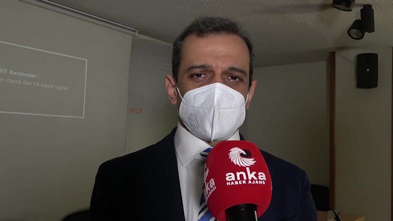 Prof. Dr. Alpay Azap maskeden vazgeçmek gibi bir şansımız yok