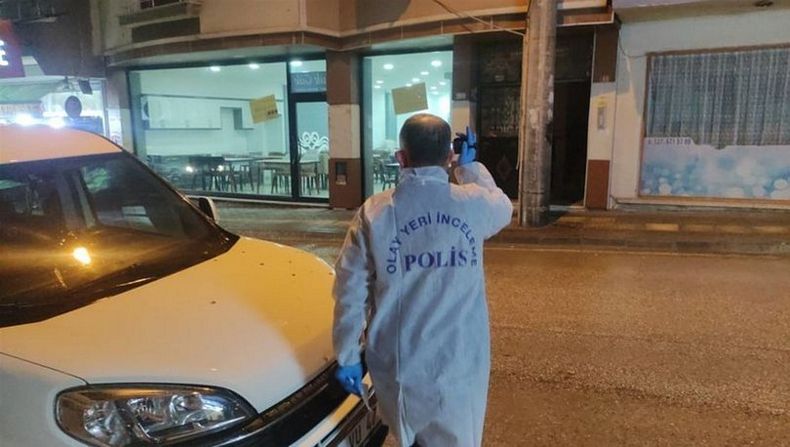Tartıştığı babasını bıçaklayarak öldürdü