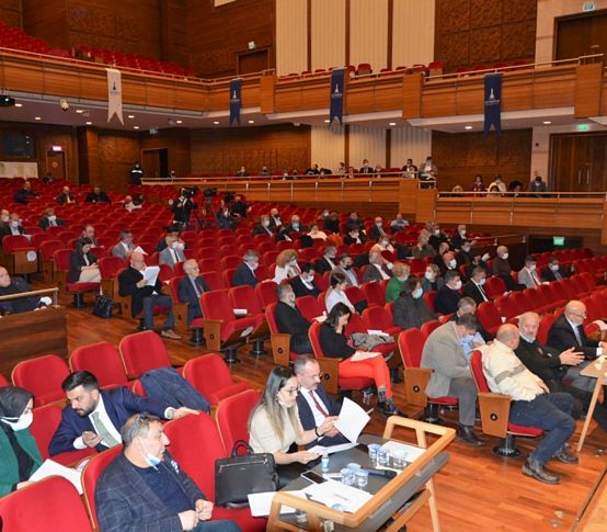 Torbalı’daki plan değişiklikleri tansiyonu yükseltti: AK Parti’den ‘kişiye özel plan’ tepkisi