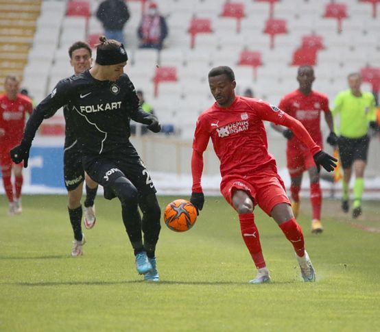 Altay kümede kalma yolunda büyük yara aldı!