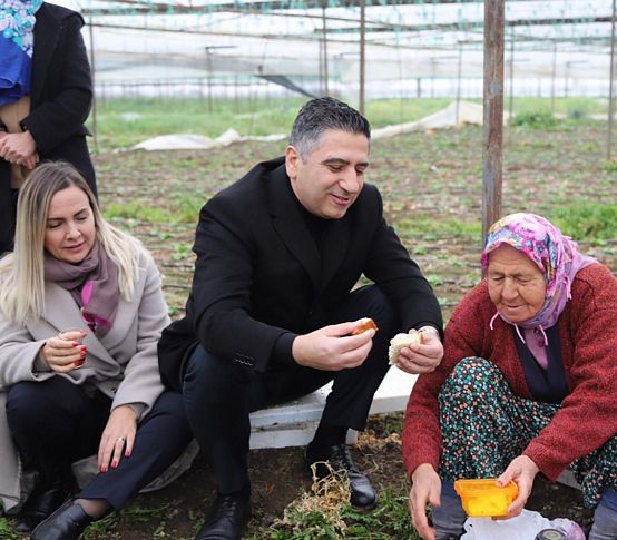 Başkan Kayalar'dan emekçi kadınlara ziyaret