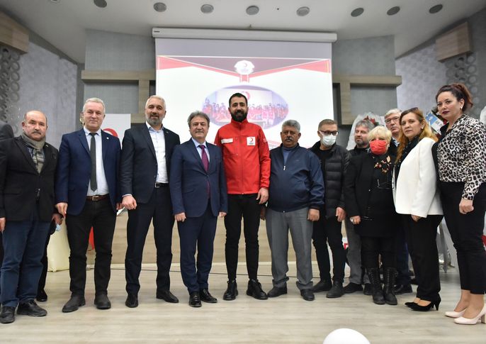 Bornova Kızılay'da genel kurul heyecanı... Başkan İduğ: Her kurumla işbirliği içindeyiz