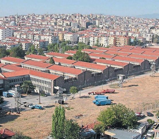 Buca Cezaevi için kritik eşik aşıldı: İzmir’in tarihi ihalesinde kazanan belli oldu