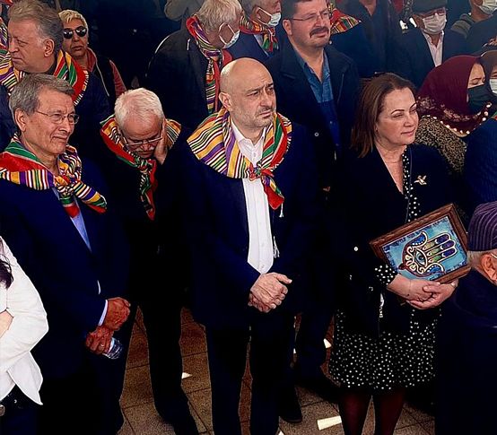 İzmir’de birlik cemiyle nevruz kutlaması