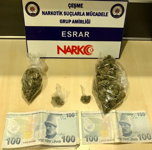 Çeşme'de uyuşturucu satışına suçüstü
