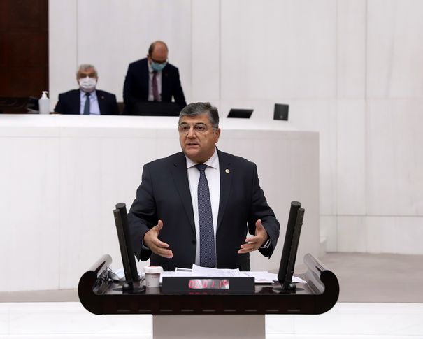 CHP’li Sındır: Türkiye’nin lokomotif sektörü alarm veriyor!