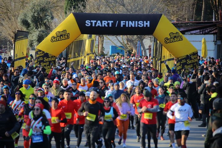Efes Ultra Maratonu koşuldu