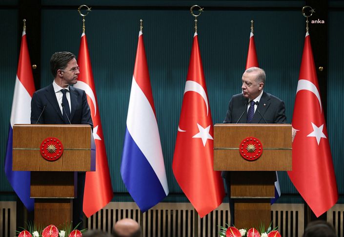 Erdoğan: Zelenskiy ve Putin ile temaslarımı sürdürüyorum