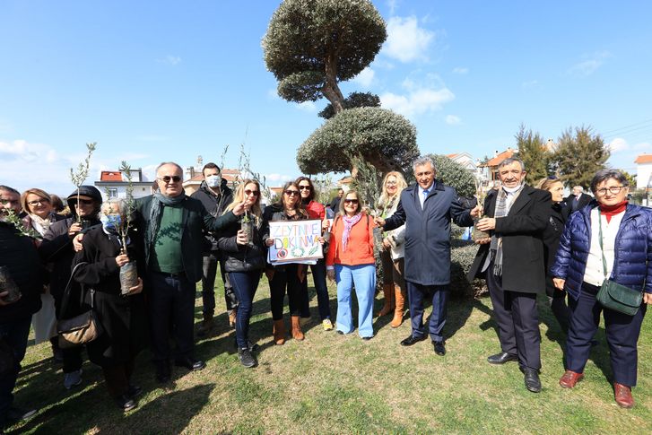 Güzelbahçe’de zeytinime dokunma eylemi