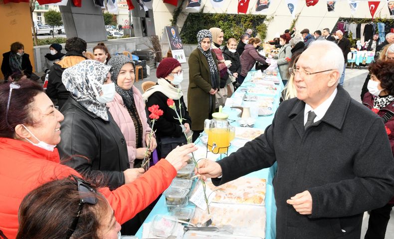 Karabağlar'da “Kadın Emeği Kermesi”