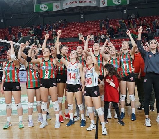 Karşıyaka'nın voleybolda play-off heyecanı