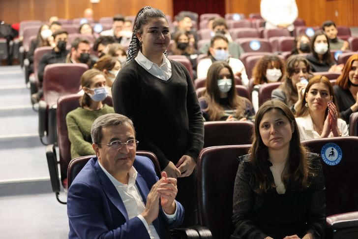 Konak’ın Gençlik Meclisi ilk toplantısını gerçekleştirdi