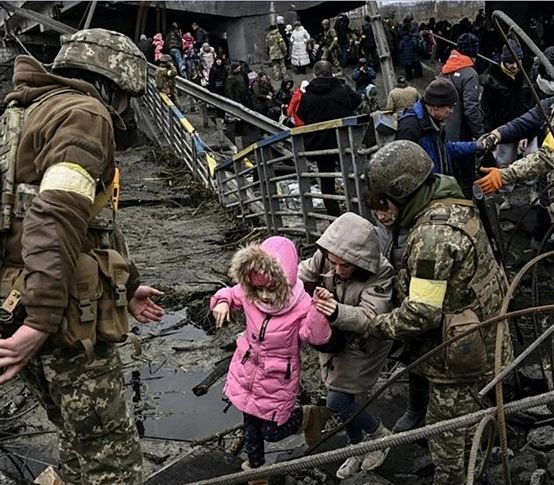 Rusya okul vuruldu: 400 kişi enkaz altında kaldı