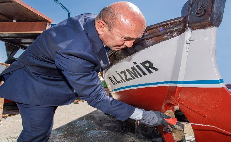 Büyükşehir'in tekne bakım malzemeleri desteği sürüyor