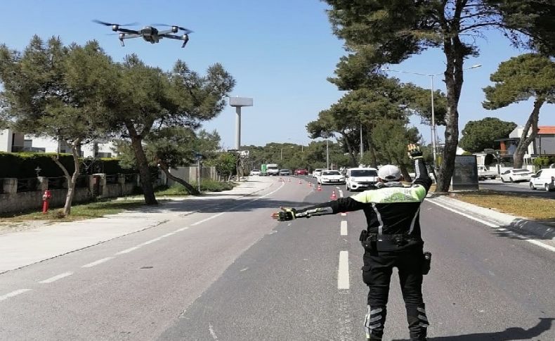 Çeşme’de dron ile trafik denetimi