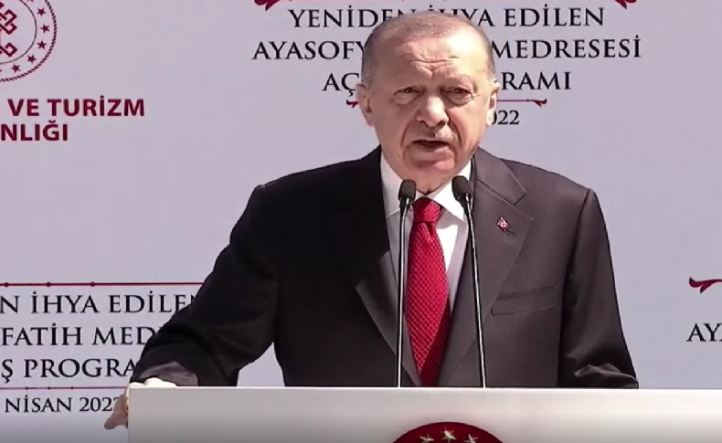 Cumhurbaşkanı Erdoğan tek parti dönemini eleştirdi