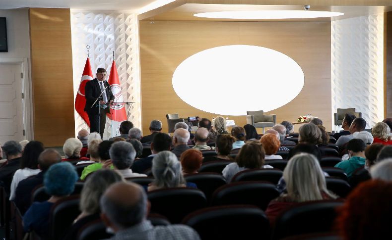 ‘İfade Özgürlüğü’ Karşıyaka’da konuşuldu