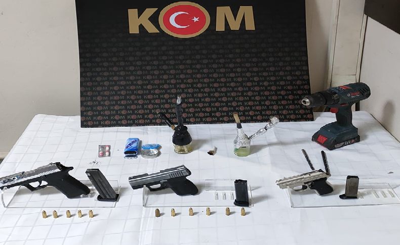 İzmir’de yası dışı silah ticareti operasyonu: 1 gözaltı