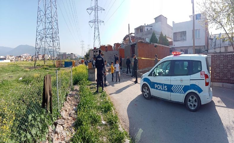 İzmir’deki pompalı tüfekli cinayette yeni gelişme: Oğul tutuklandı, baba aranıyor