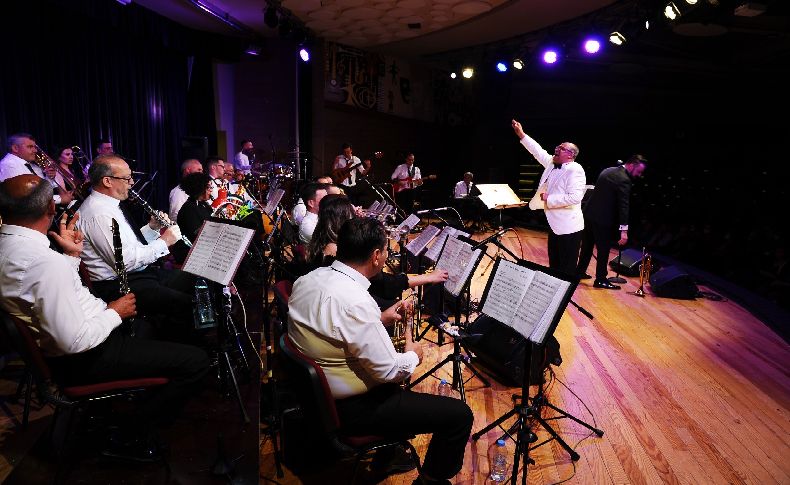 Karşıyaka’da 'Bahara Merhaba' konseri