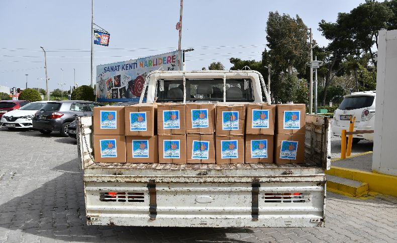 Narlıdere Belediyesi'nden dar gelirli ailelere erzak yardımı