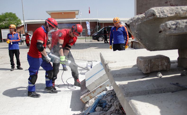 Arama kurtarma ekipleri tatbikat için İzmir’de buluştu