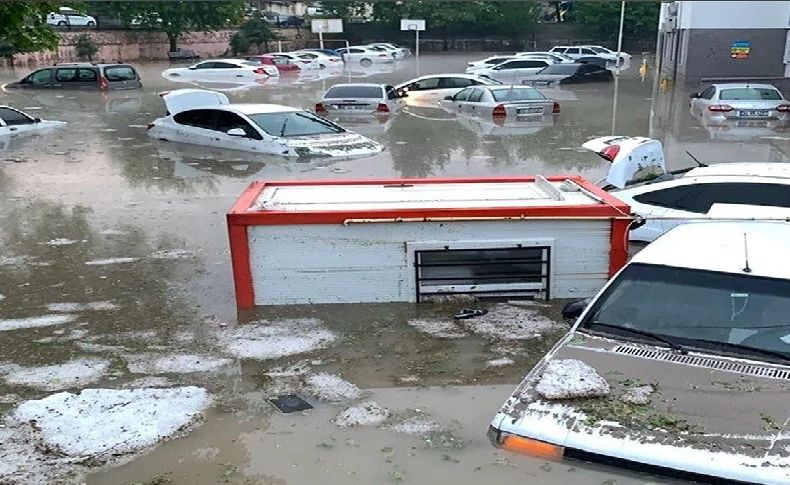 Bayramın ilk gününde sel felaketi