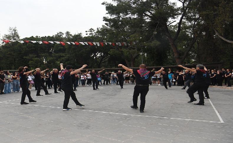 Bornova’da Dünya Dans Günü kutlandı