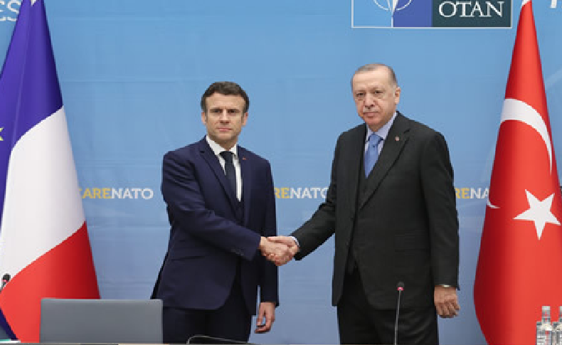 Cumhurbaşkanı Erdoğan, Macron ile görüştü