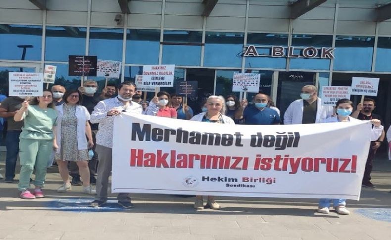 İzmir'de hekimler iş bıraktı
