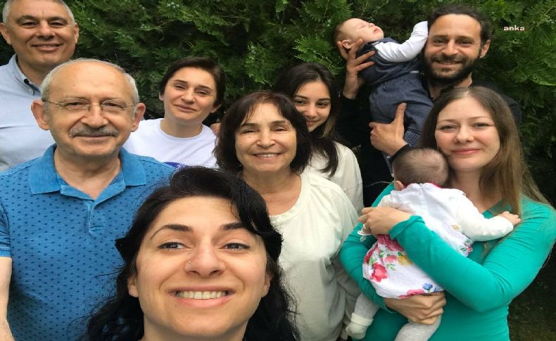 Kılıçdaroğlu'ndan ailesiyle bayram selfisi