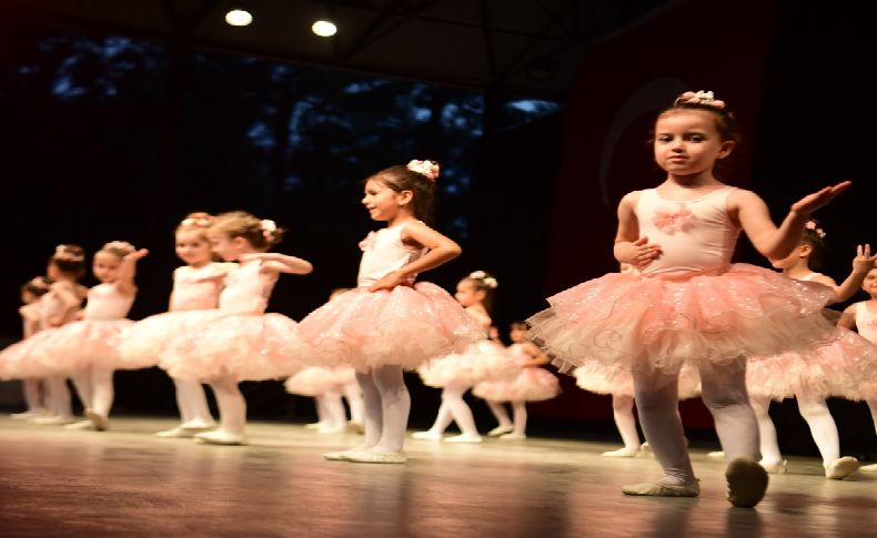 Bornova’da sahne kursiyerlerin