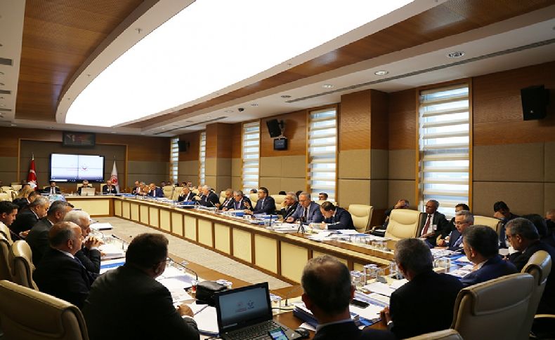 CHP'li Sertel 'YHT' kredisini sordu, TCDD Genel Müdürü yanıt verdi: Bilgim yok!