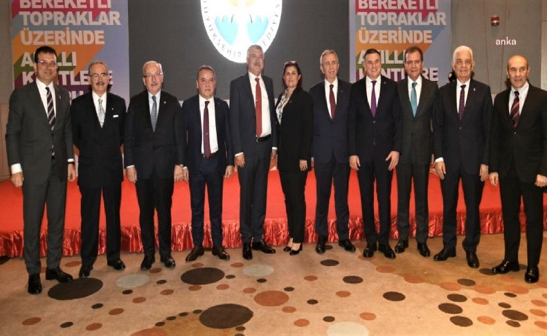 CHP’li 11 büyükşehir belediye başkanı Eskişehir'de buluşuyor