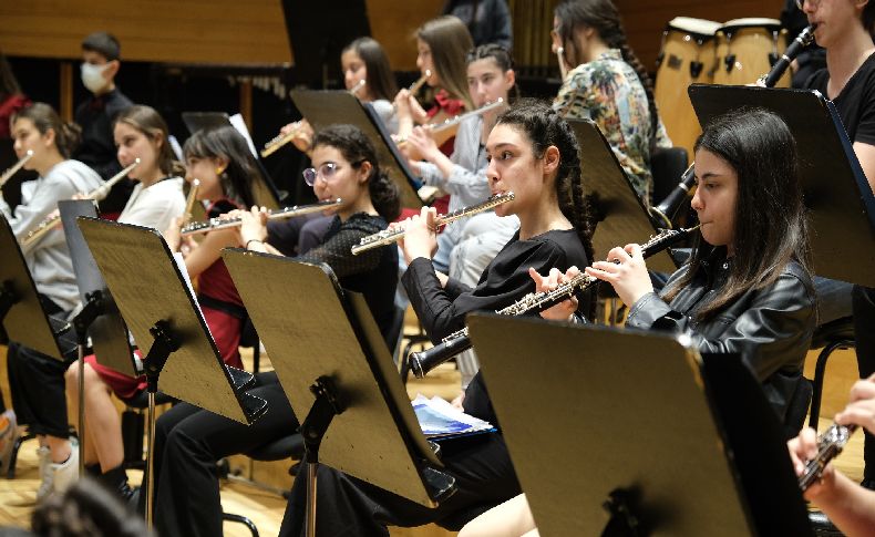 ‘Çocuk Senfoni Orkestrası’ Selçuk’u büyüleyecek