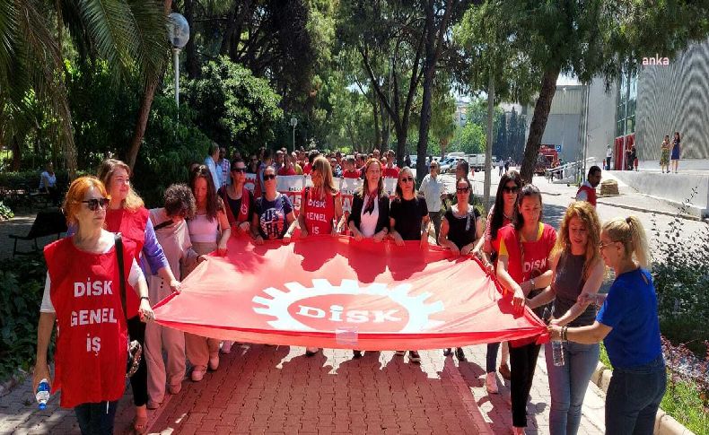 DİSK Başkanı Arzu Çerkezoğlu İzmir'de... İktidara ekonomi eleştirileri