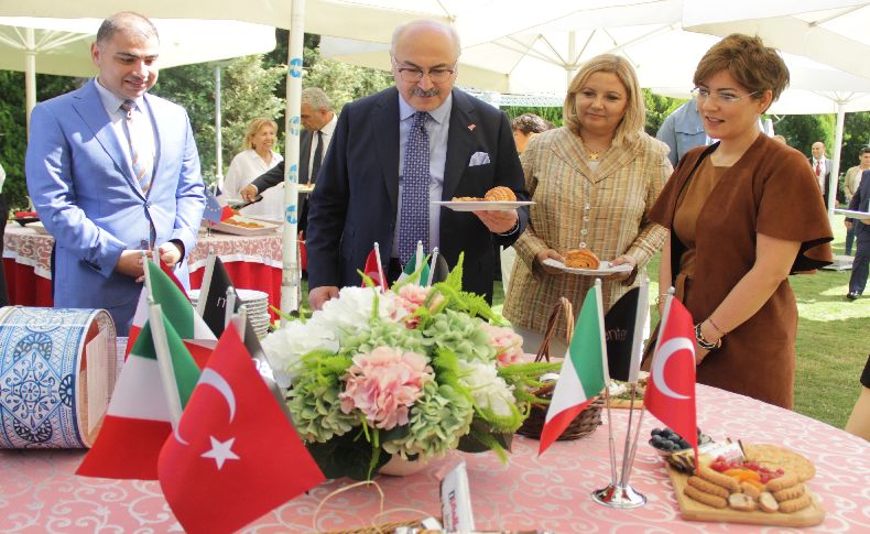 Dünya Kahvaltı Günü İzmir’in yöresel lezzetleriyle kutlandı