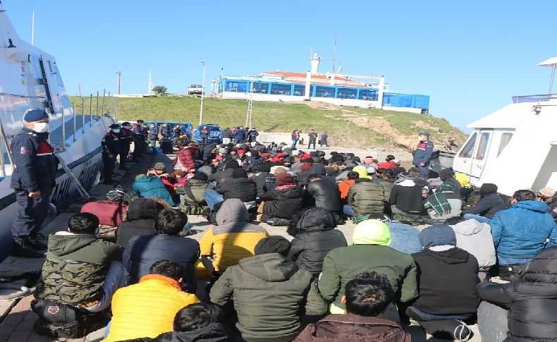 İzmir'de 120 düzensiz göçmen yakalandı