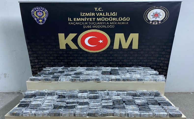 İzmir'de 'gümrük kaçakçılığı' operasyonu