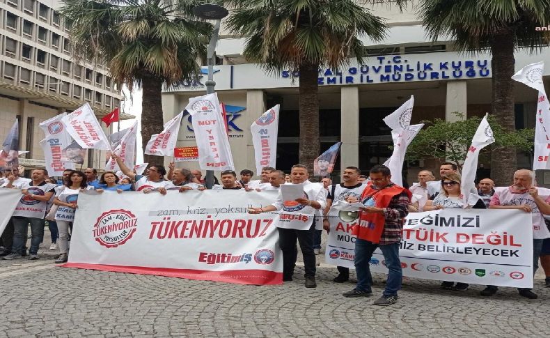 İzmir'de 'TÜİK' protestosu