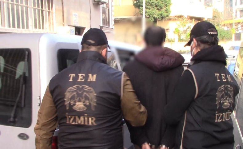 İzmir merkezli FETÖ operasyonunda 11 gözaltı