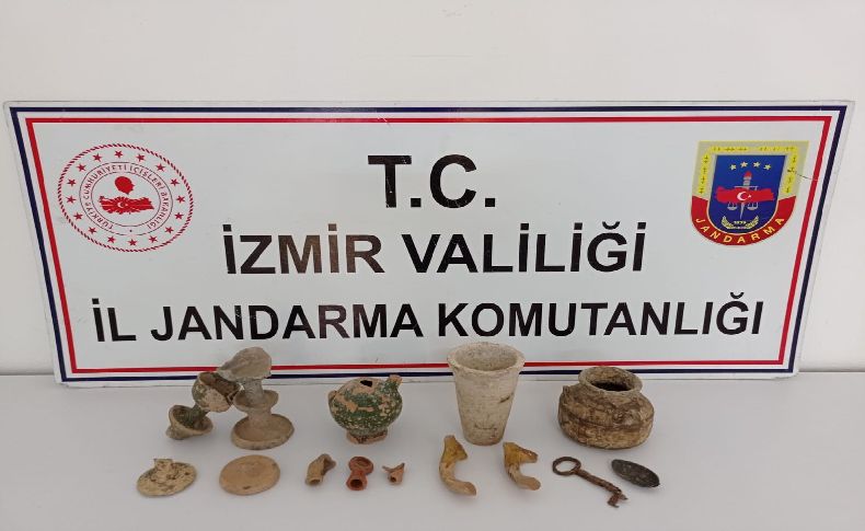 Tarihi eser kaçakçıları, jandarmaya yakalandı