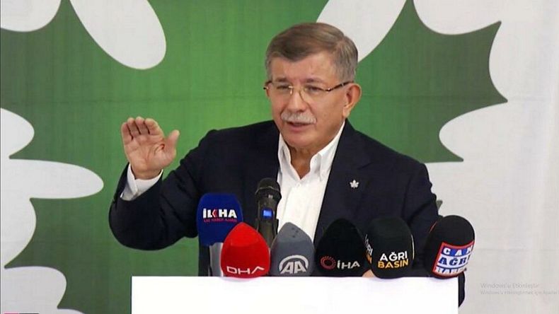 Ahmet Davutoğlu'dan Cumhurbaşkanı Erdoğan’a çağrı