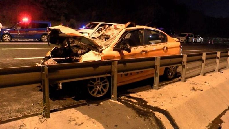 Başıboş mandalar kazaya neden oldu: 1 ölü, 2 yaralı